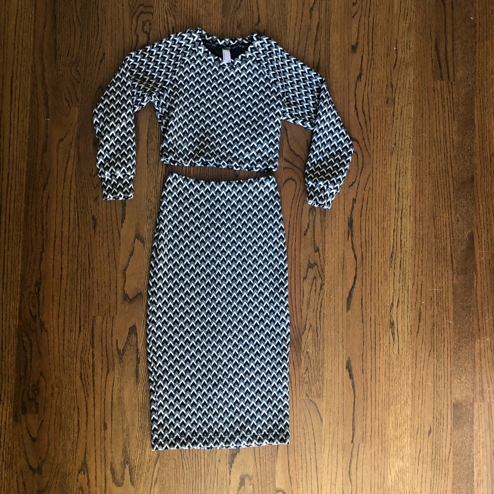 American Apparel Chevron 2 Piece Set